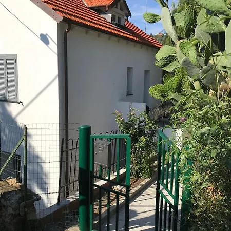 Casa Del Sasso