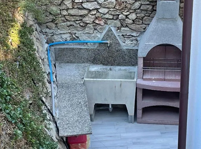 アパート Casa Del Sasso ベルジェッジ